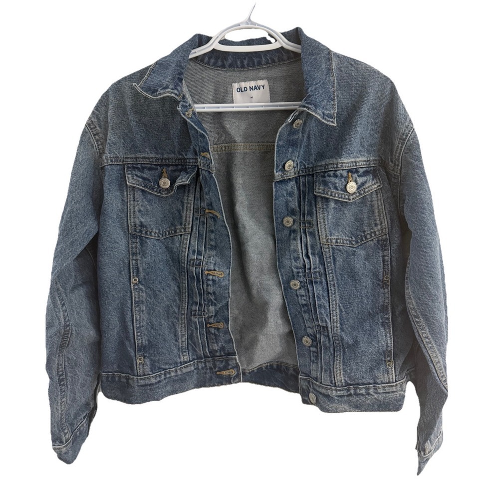 OLD NAVY‎ WOMENS JEAN JACKET SIZE MEDIUM BLUE LONG SLEEVE DISTRESSED TRUCKER